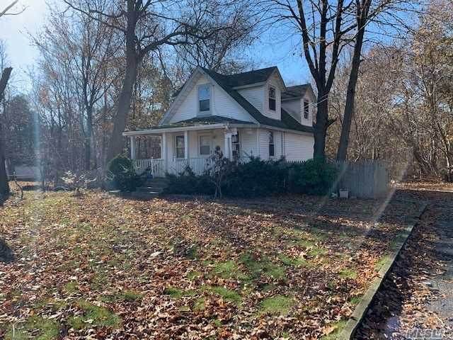 820 Bohemia Parkway - Photo 1