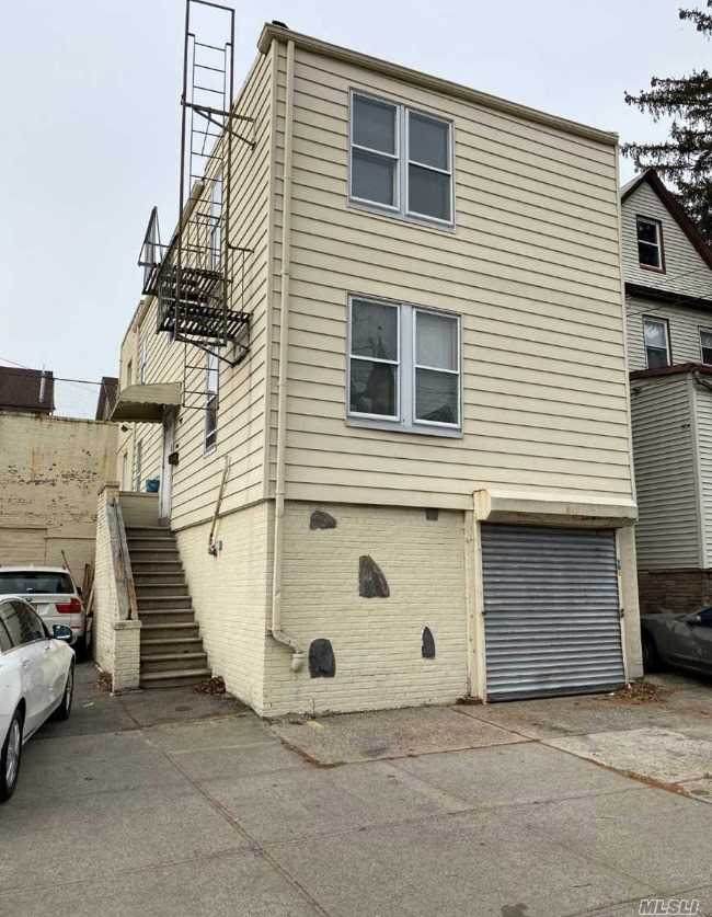 4003-4005 Dyre Avenue - Photo 1