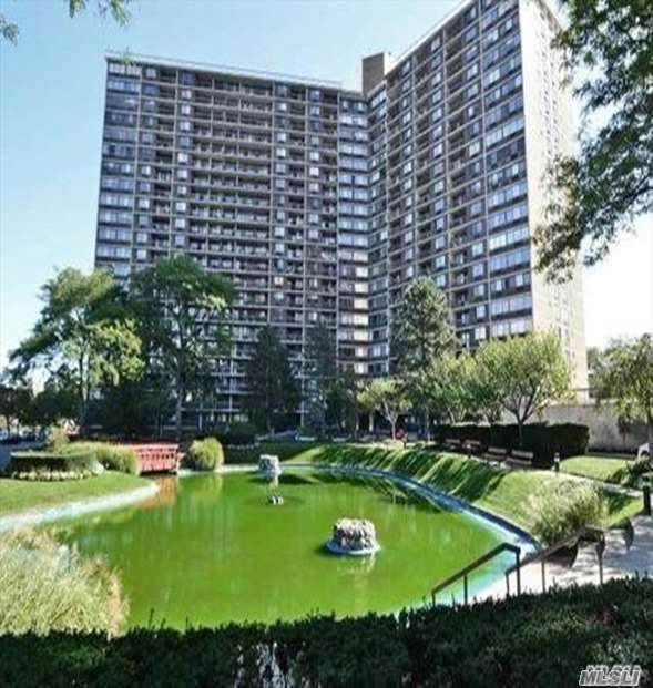 2 Bay Club Drive - Photo 1