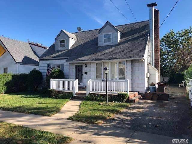 8312 159 Avenue - Photo 1 8312 159 Avenue - Photo 1