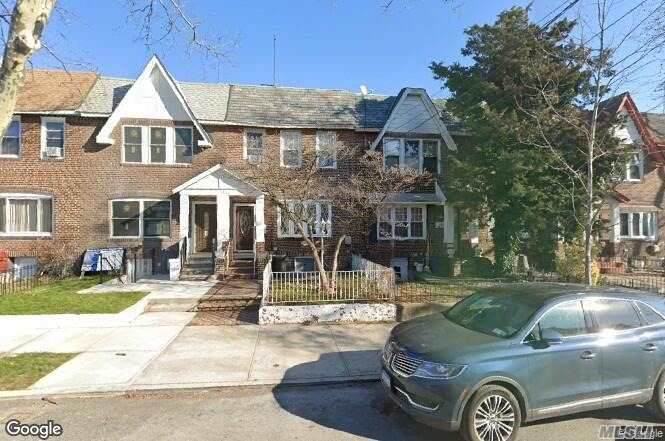 111-35 205 Street - Photo 1