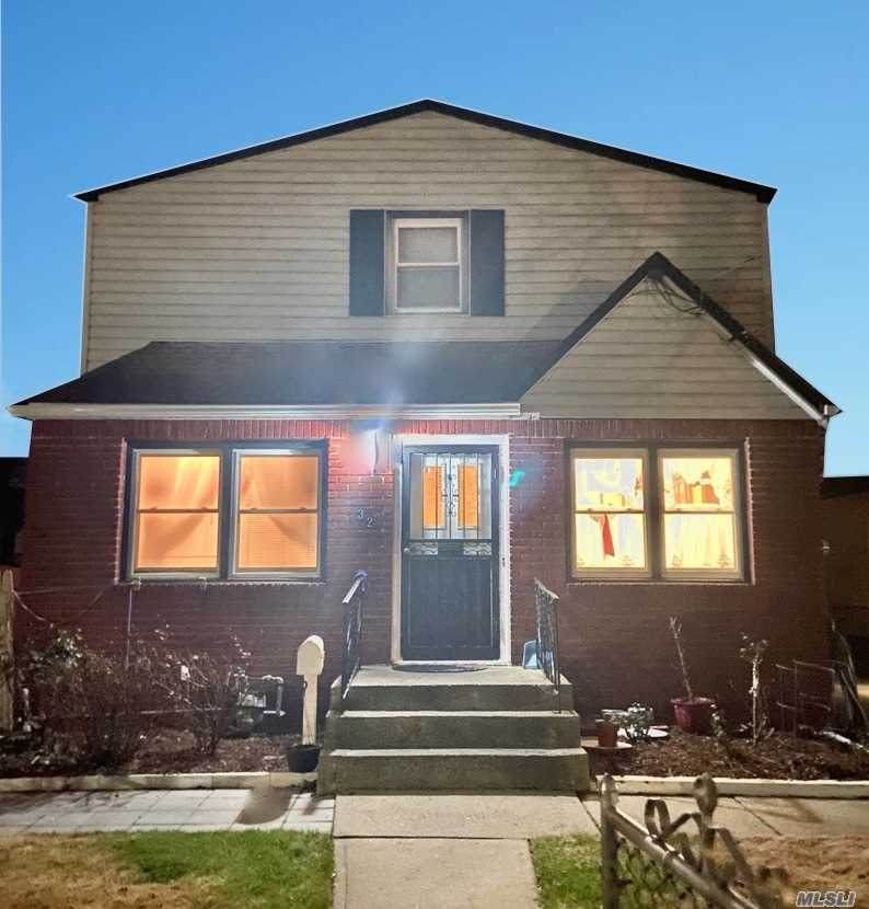 32 Peters Avenue - Photo 1