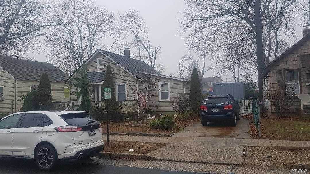 221 Monitor Street - Photo 1