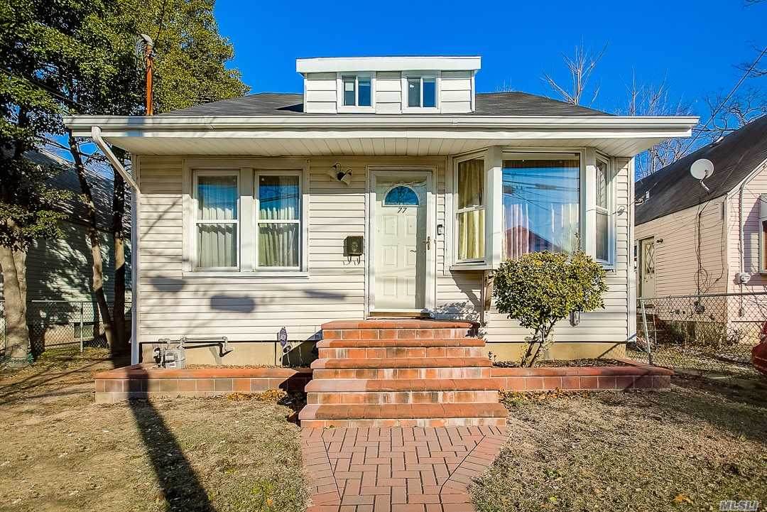 77 Glenmore Avenue - Photo 1