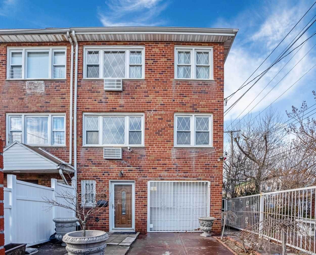 220 Forbell - Photo 1