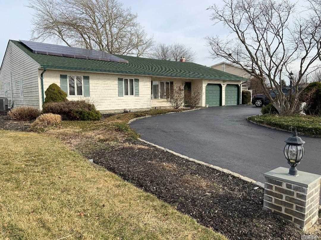 35 Dolphin Lane - Photo 1