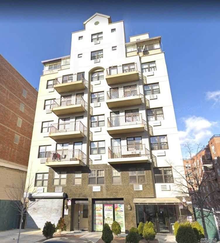 144-77 Barclay Avenue - Photo 1