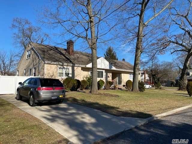 1040 Alexander Place - Photo 1