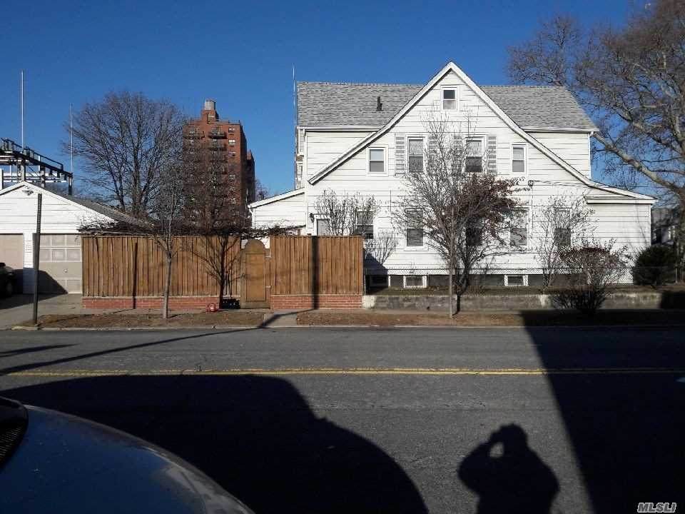 63-00 Austin Street - Photo 1