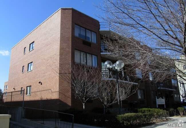 119-40 Metropolitan Avenue - Photo 1