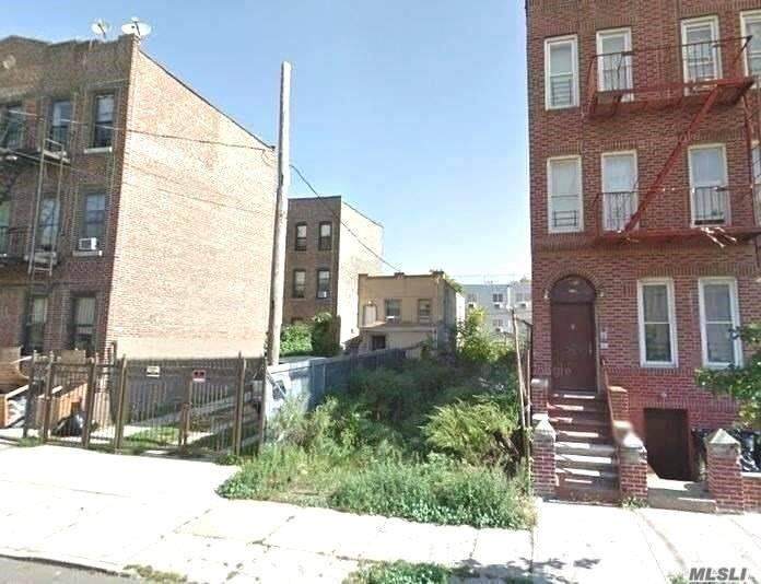 413 Montauk Avenue - Photo 1
