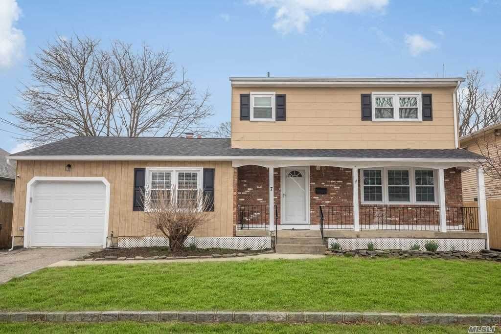 7 2nd Avenue - Photo 1