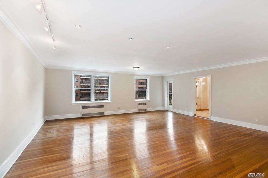 162-21 Powells Cove Boulevard - Photo 1