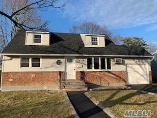 9 Colonial Drive - Photo 1