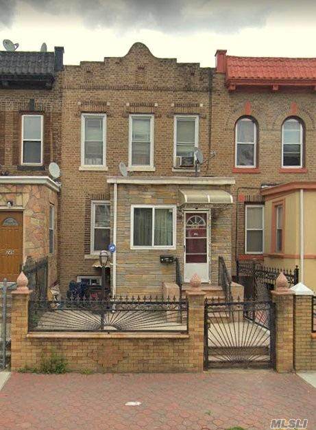 251 26th Street - Photo 1