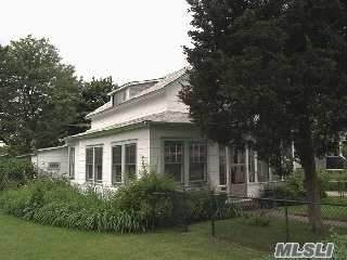 2956 Grand Avenue - Photo 1