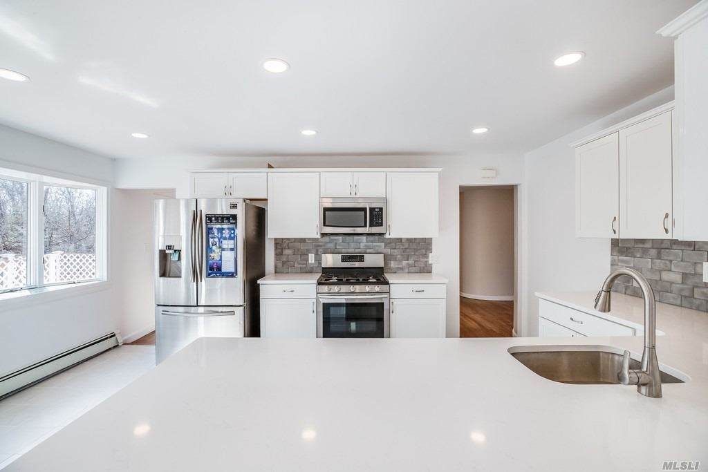 17 Charles Court - Photo 1