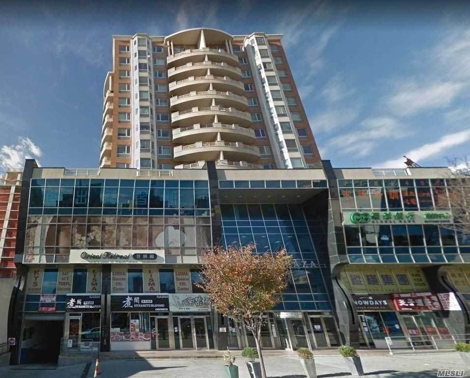 37-20 Prince Street - Photo 1