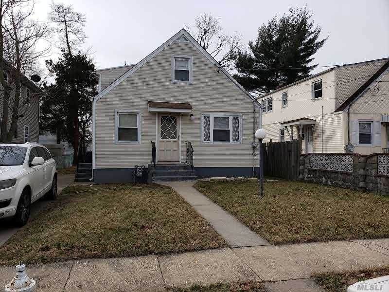 82 Glenmore Avenue - Photo 1