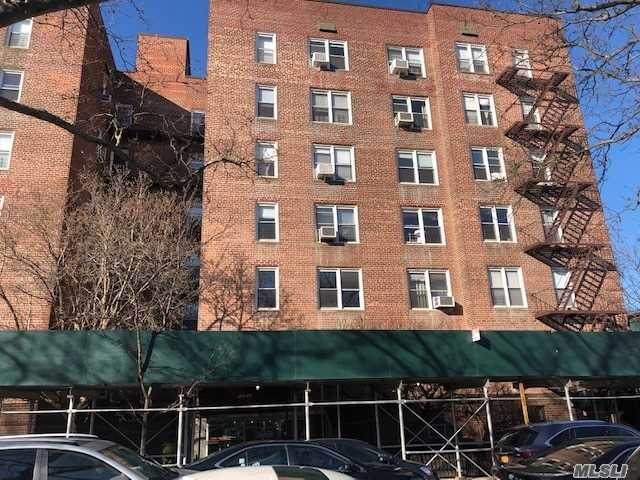 33-04 93 Street - Photo 1
