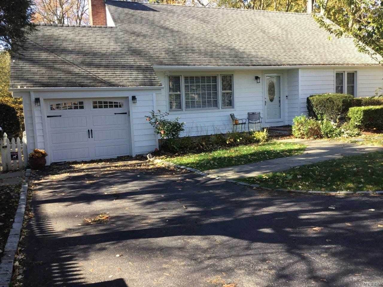 15 Vernon Avenue - Photo 1