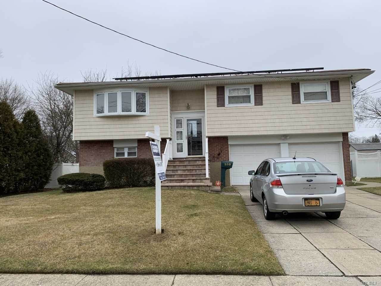 255 Irving Avenue - Photo 1