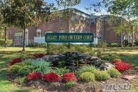 229-30 Kingsbury Avenue - Photo 1