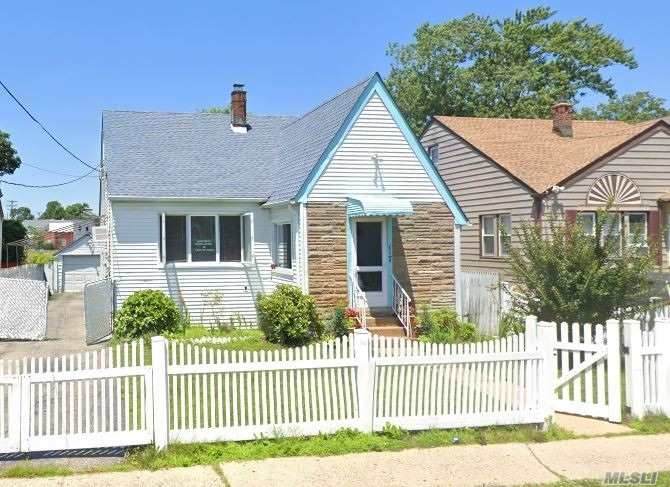 117 Stewart Avenue - Photo 1