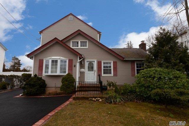 327 Staples Street - Photo 1