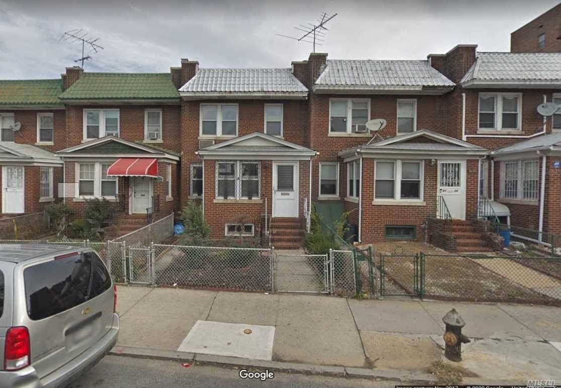 61-23 Saunders Street - Photo 1