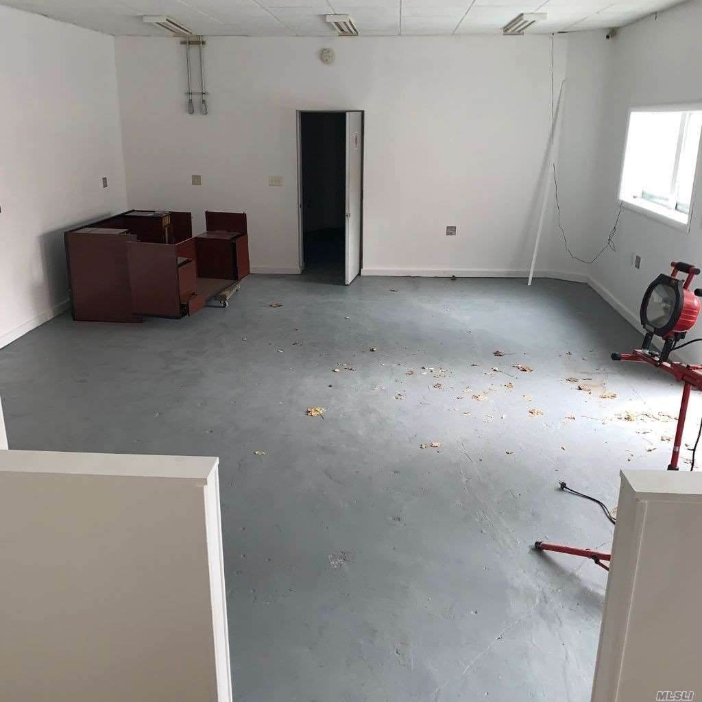 103 Tyson Avenue - Photo 1