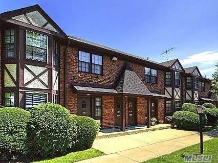 1716 August Rd - Photo 1