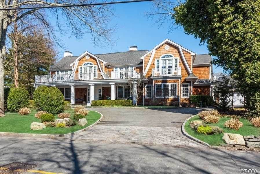 109 Hewlett Neck Road - Photo 1