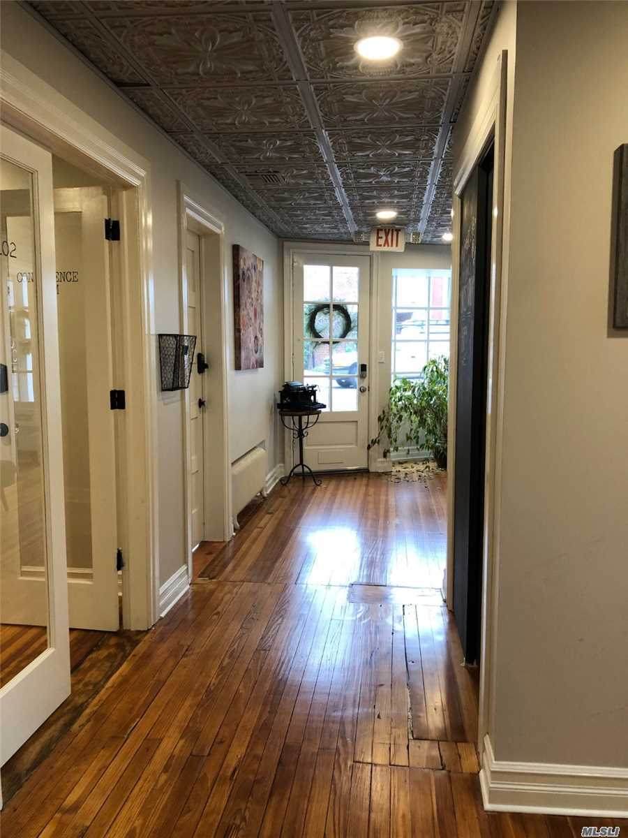 165 Broadway - Photo 1