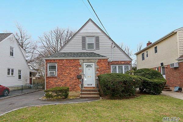 1604 Falmouth Avenue - Photo 1