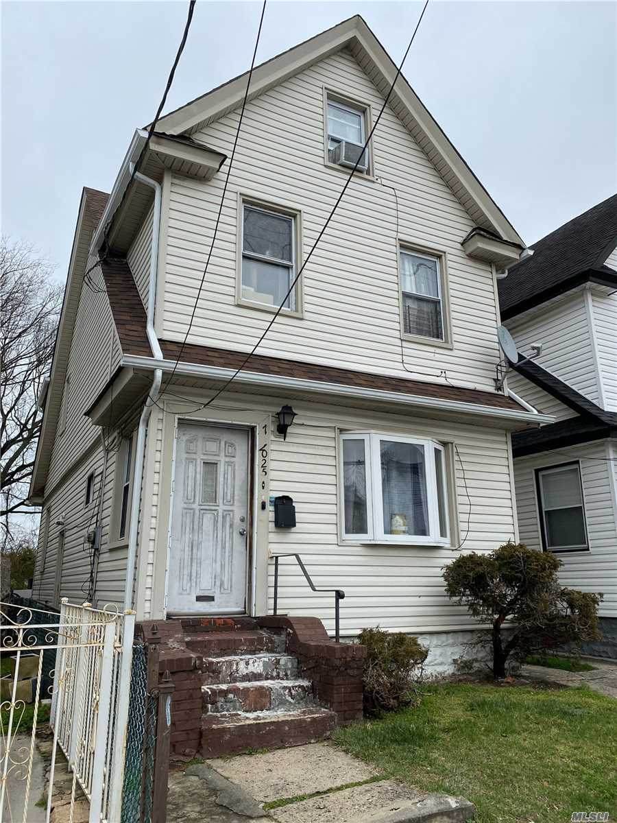 110-25 160 St - Photo 1