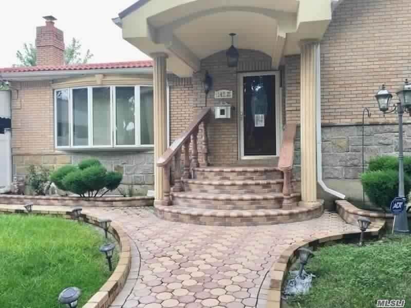 147-27 257th Street - Photo 1