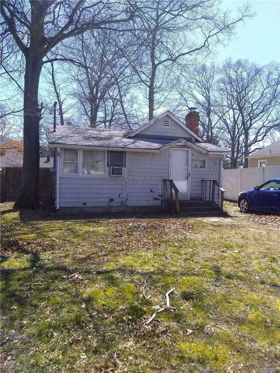 40 Putnam Avenue - Photo 1 40 Putnam Avenue - Photo 1