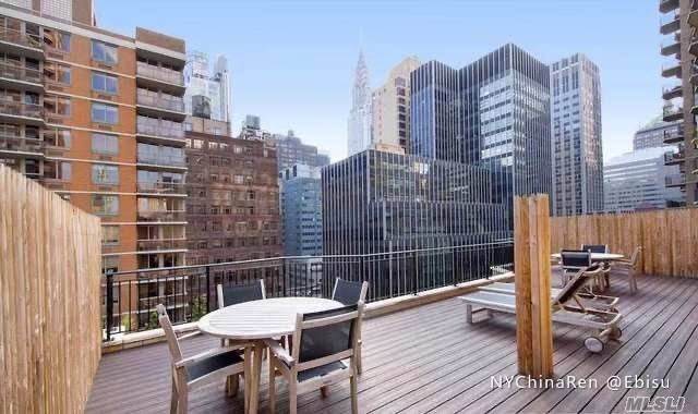 225 46 Street - Photo 1
