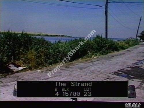 The Strand - Photo 1