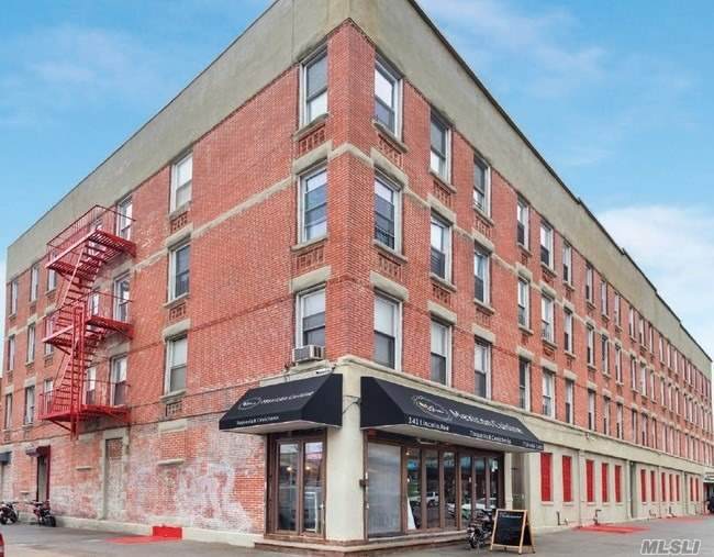 141-153 Lincoln Ave - Photo 1