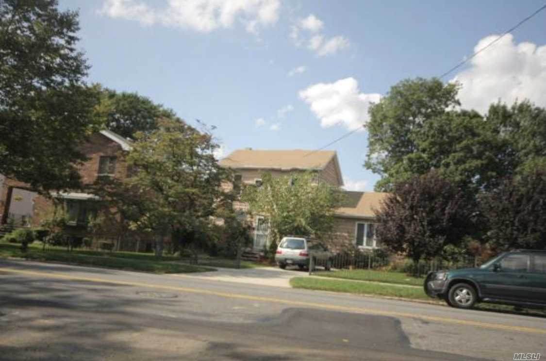 146-33/43 Bayside Avenue - Photo 1