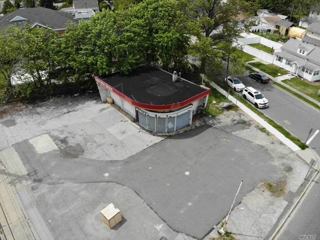 869 Atlantic Avenue - Photo 1
