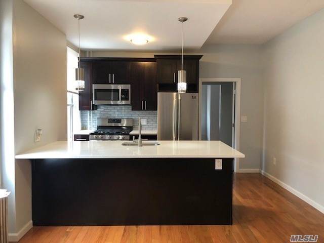 5913 Bleecker Street - Photo 1
