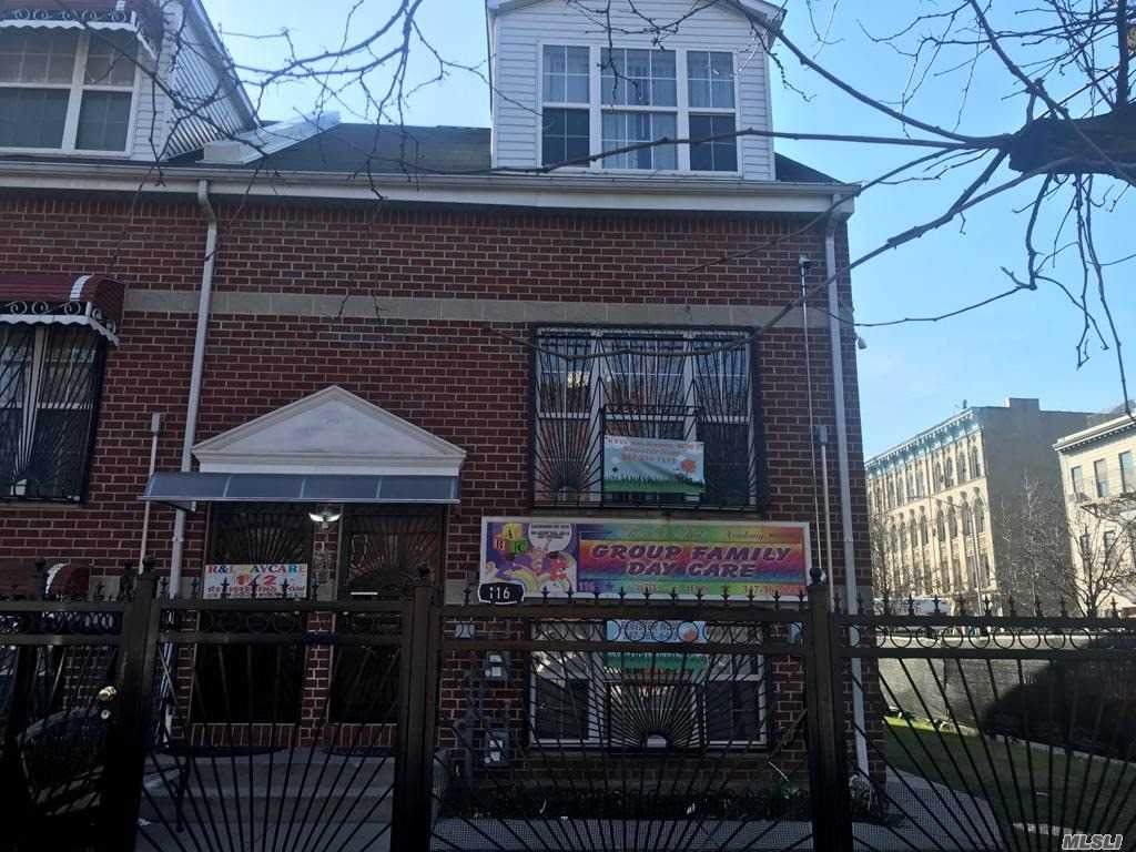 116 Rockaway Avenue - Photo 1