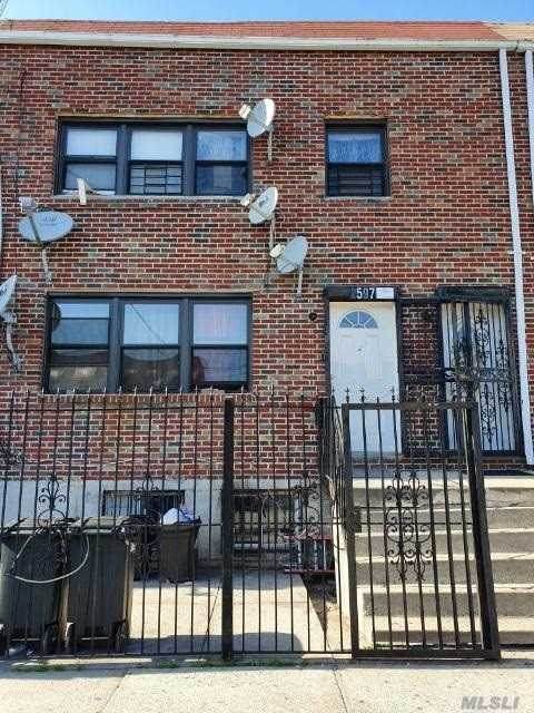 2597 Pitkin Avenue - Photo 1