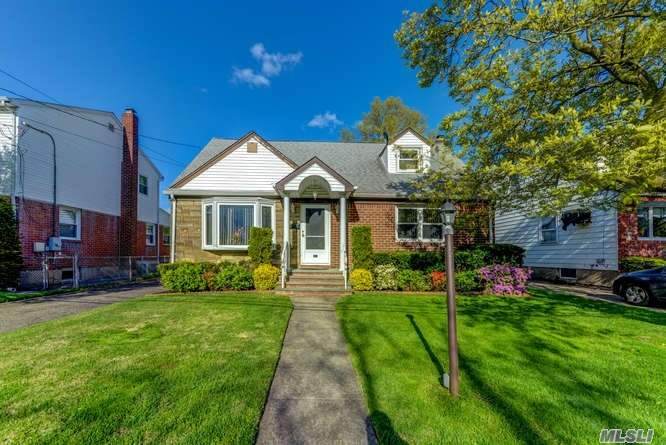 54 13th Avenue - Photo 1