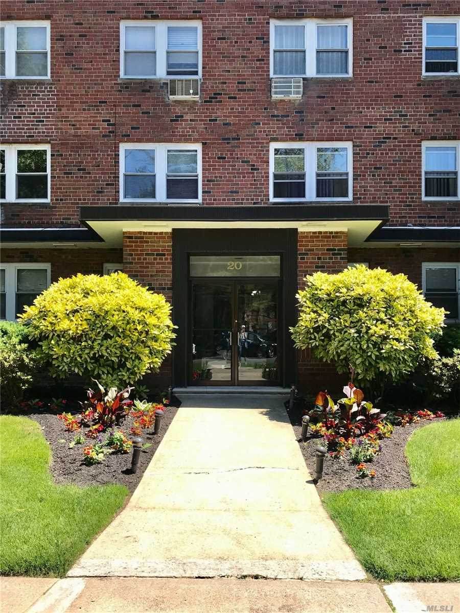 20 Hillpark Avenue - Photo 1