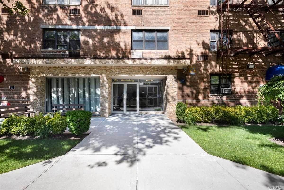 153-25 88th Street - Photo 1