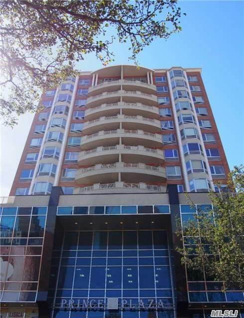 37-20 Prince Street - Photo 1